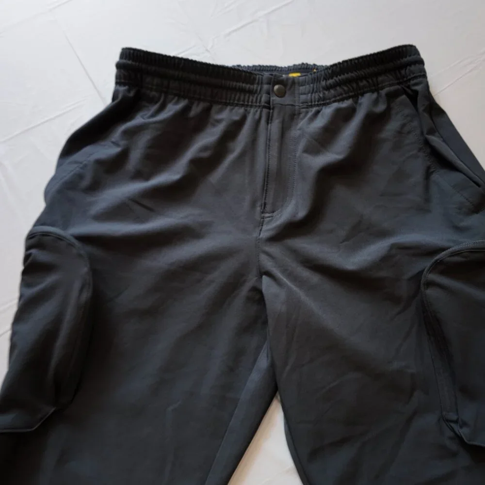 Under Armour | Project Rock Woven Cargo Pants - Black | Size L - Picture 4 of 11